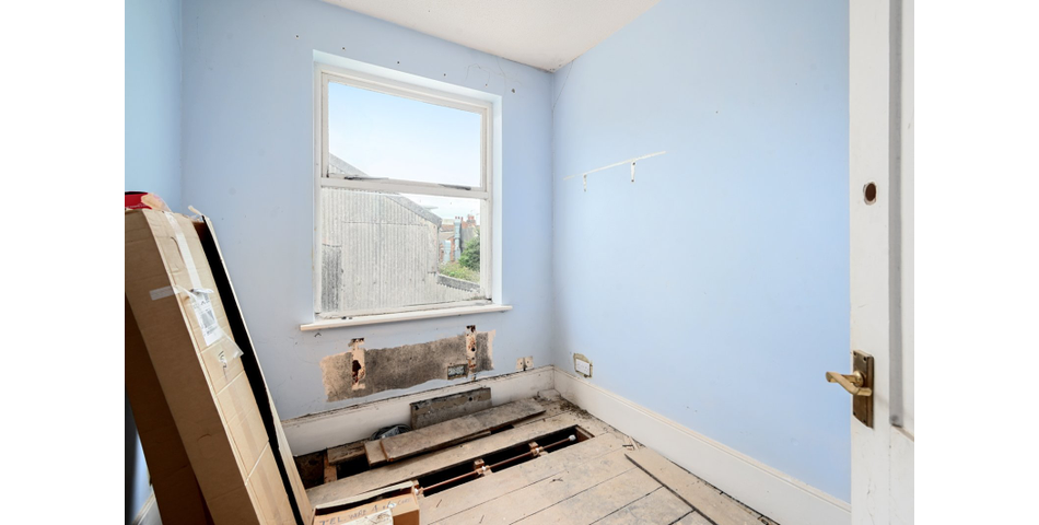 • - Period House In Need of Updating
• - Building Plot With Planning
• -Town Centre Location
• -Popular Coastal Town