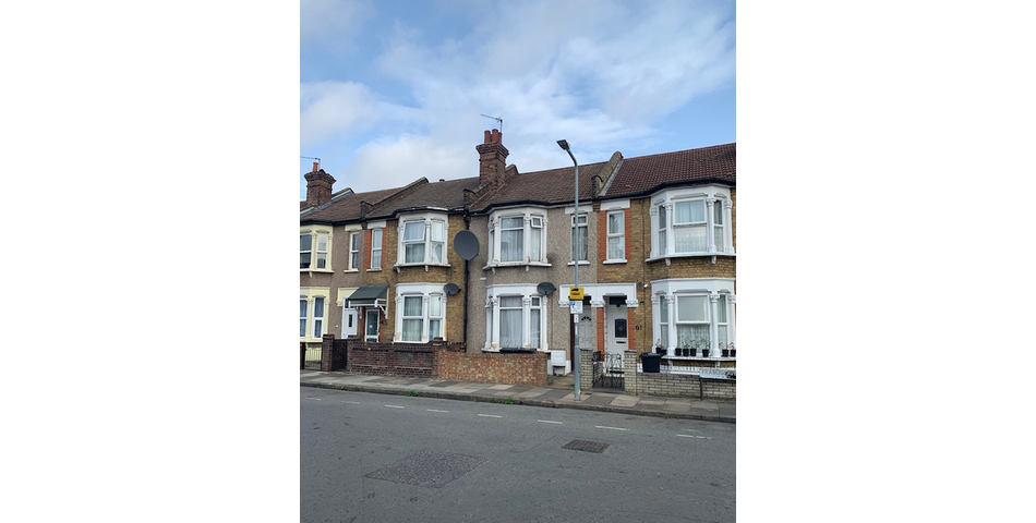 Francis Avenue, Ilford