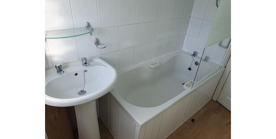 2 Bedroom Terraced House, Ideal Investment, in Hull