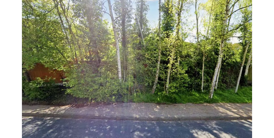 Prime roadside Infill Land Plot for Self Build 