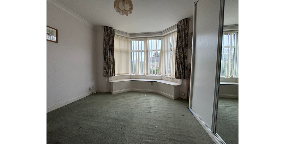 PROBATE SALE REQUIRING MODERNISATION - LOWER PARKSTONE, POOLE