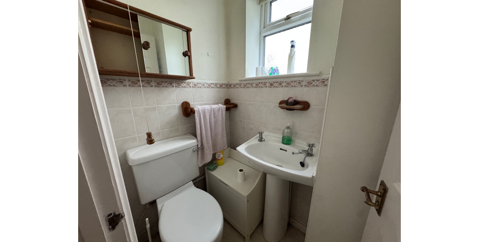 PROBATE SALE REQUIRING MODERNISATION - LOWER PARKSTONE, POOLE