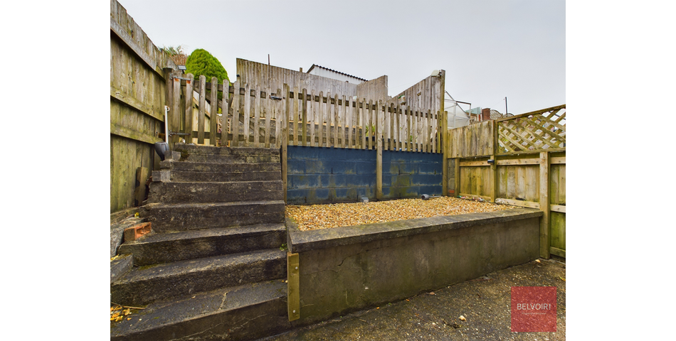 3 Heol Islwyn, Gorseinon, Swansea SA4 4LJ