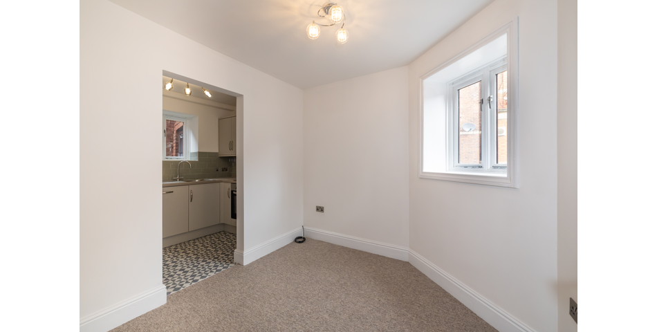 A four bedroom property located in the City Centre of Worcester, ideal for investment