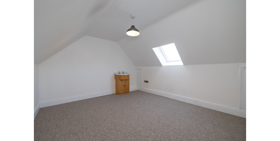 A four bedroom property located in the City Centre of Worcester, ideal for investment
