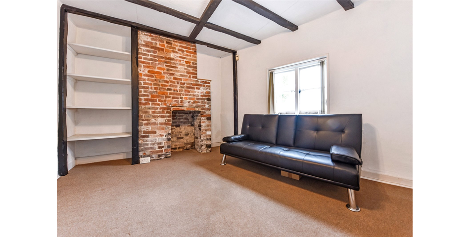 Delightful listed property requiring restoration