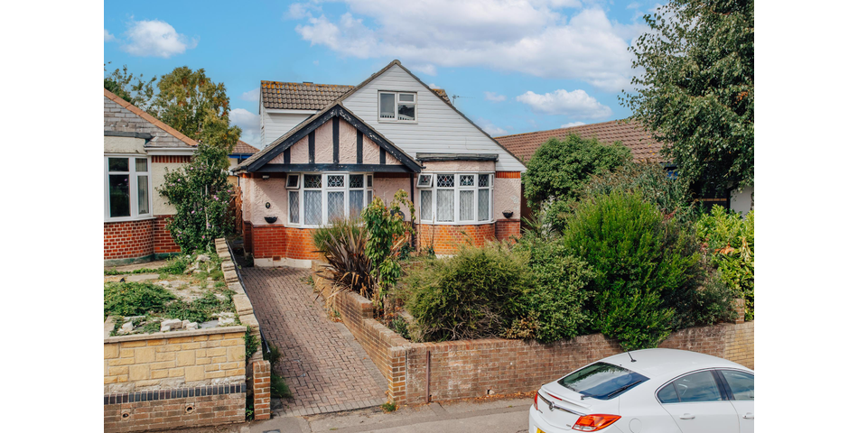 4/5 Bedroom Chalet Bungalow