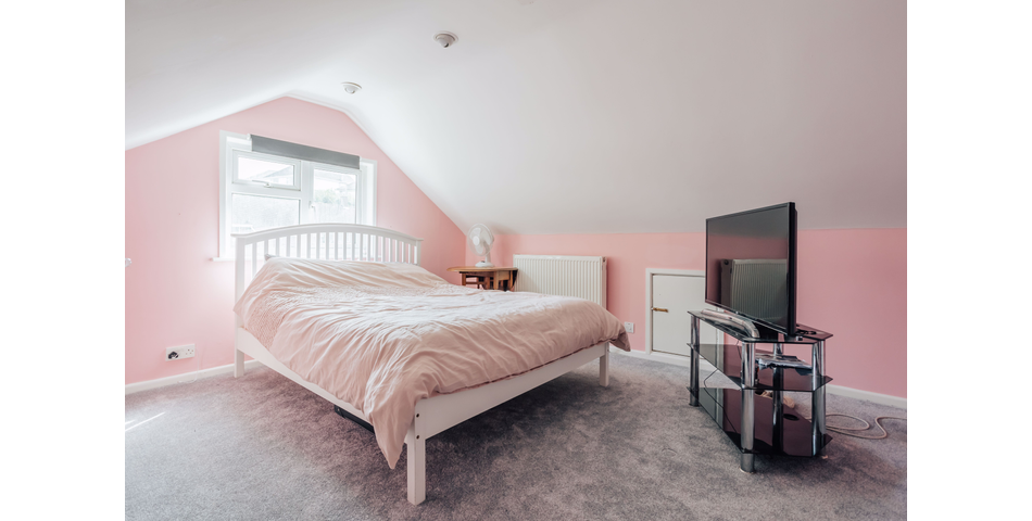 4/5 Bedroom Chalet Bungalow