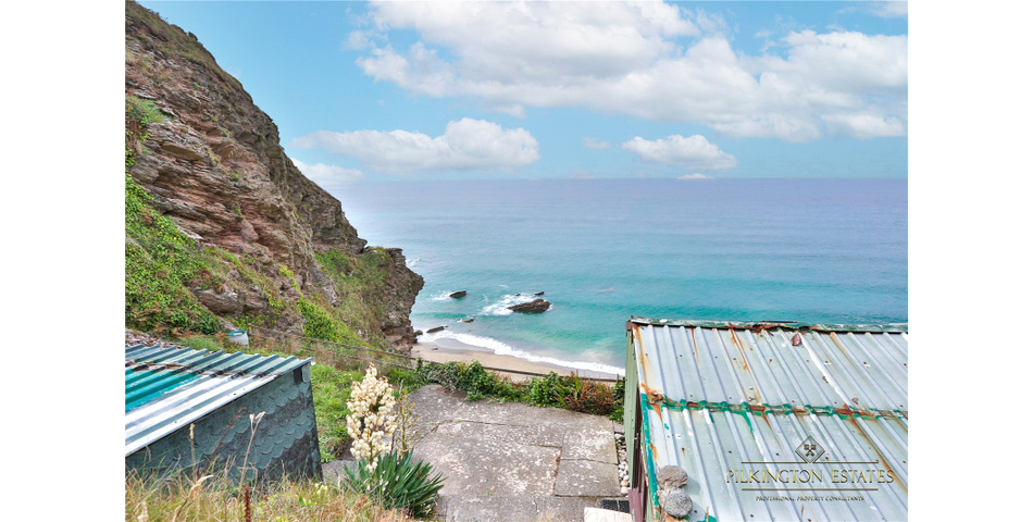 Treninnow Cliff, Whitsand Bay, PL10 1JY