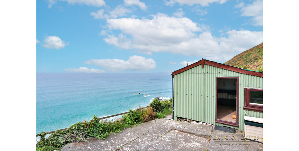Treninnow Cliff, Whitsand Bay, PL10 1JY