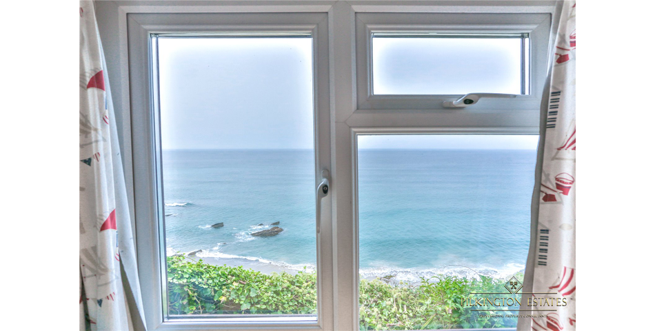 Treninnow Cliff, Whitsand Bay, PL10 1JY