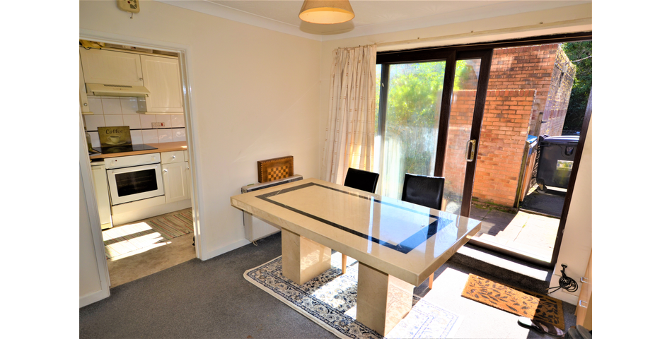 Two double bedroom ground floor apartment 