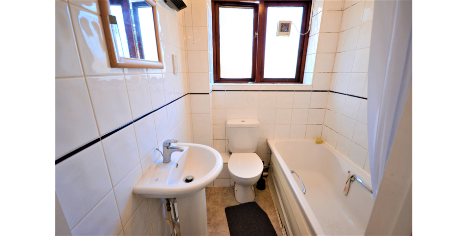 Two double bedroom ground floor apartment 