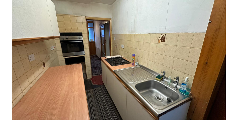 31 Holbrook Lane, Coventry, CV6 4AD