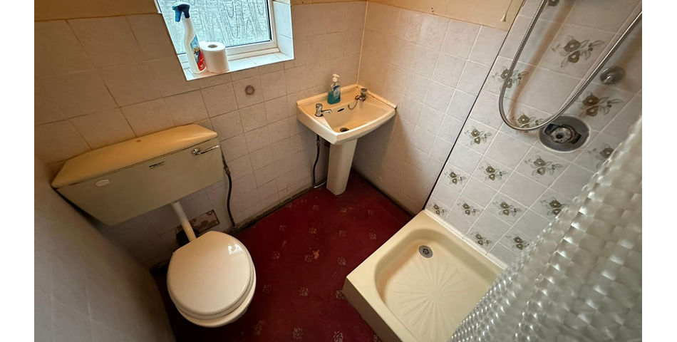 31 Holbrook Lane, Coventry, CV6 4AD