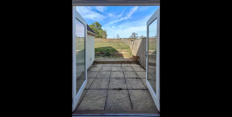 28 Hatherop Road