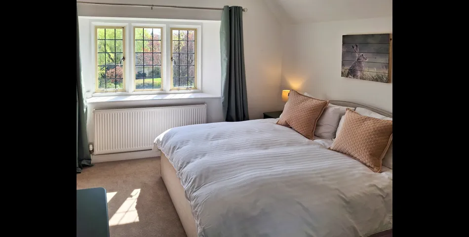 28 Hatherop Road