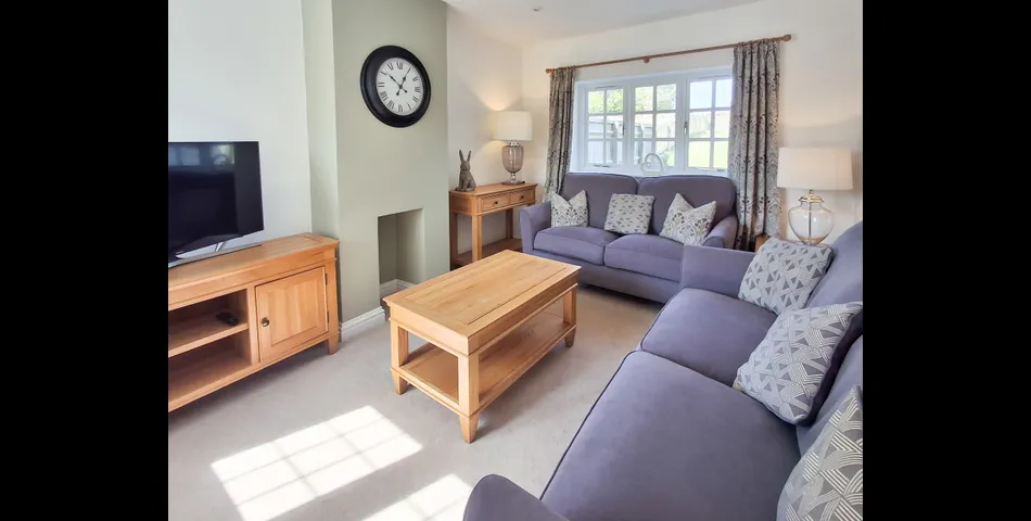 27 Hatherop Road