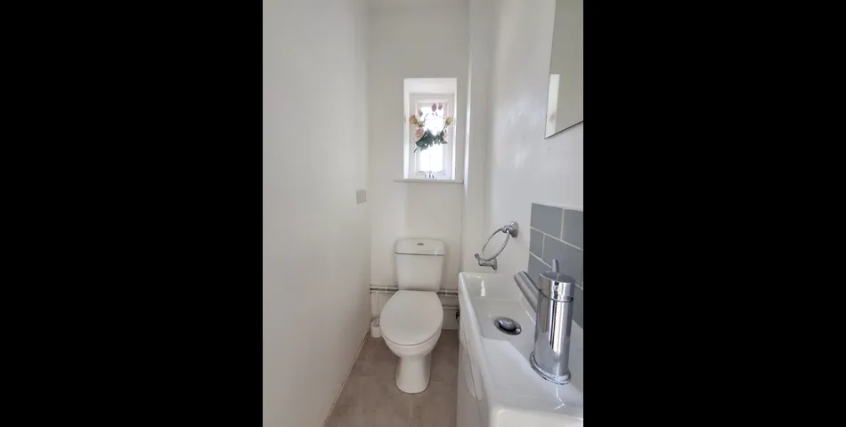 27 Hatherop Road