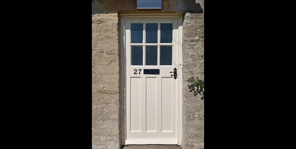 27 Hatherop Road