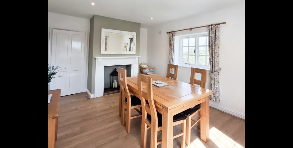 27 Hatherop Road