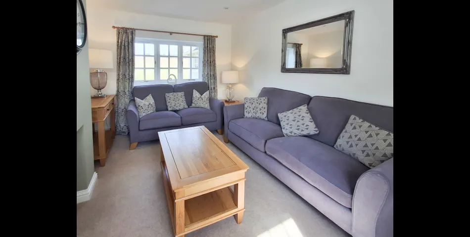 27 Hatherop Road