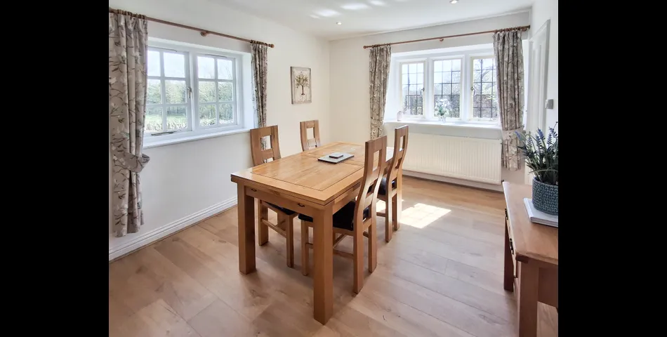 27 Hatherop Road