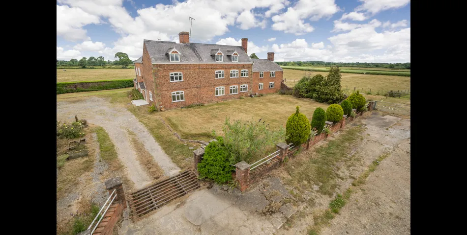 LOWER FARM, ISYCOED, WREXHAM, LL13 9RY