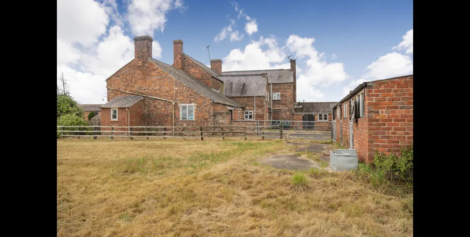 LOWER FARM, ISYCOED, WREXHAM, LL13 9RY