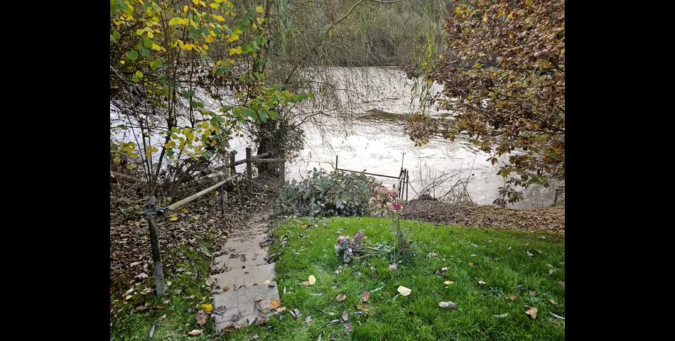 Two bedroom riverside chalet built on stilts to prevent the risk of flooding
