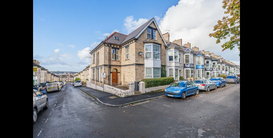 Hills View, Barnstaple