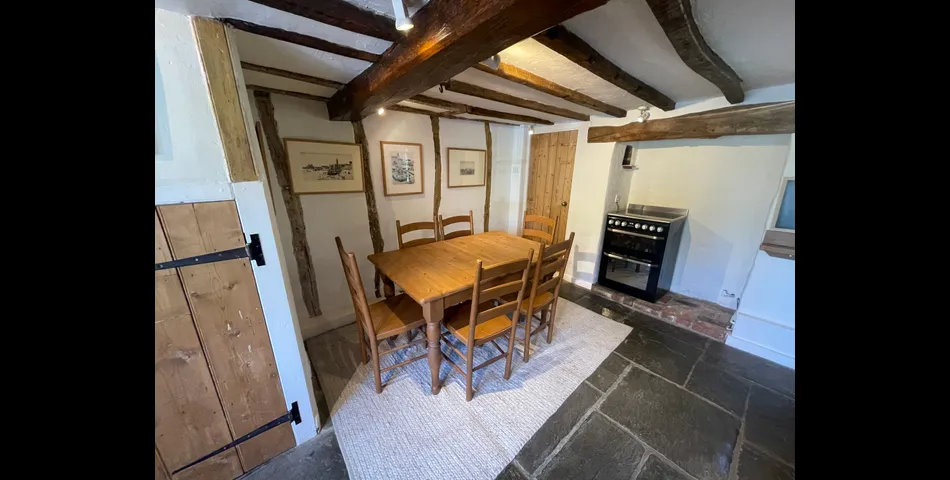 10 High Street, Flamstead, St Albans, Hertfordshire AL3 8BS