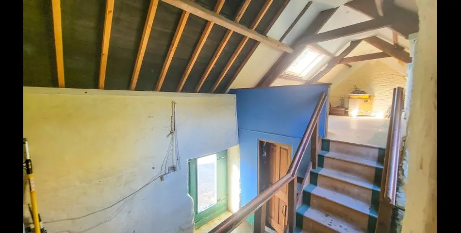 A spacious Coastal home with HUGE POTENTIAL! 