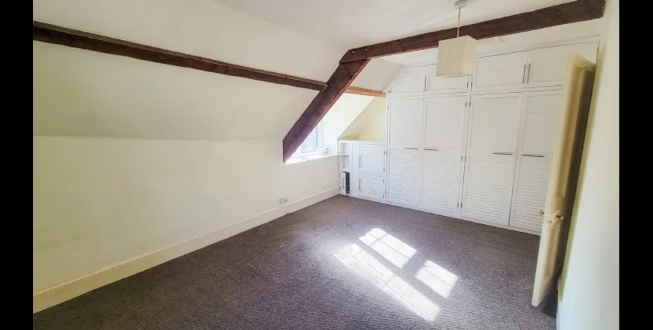 A spacious Coastal home with HUGE POTENTIAL! 
