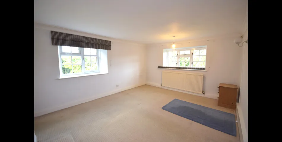 1 Hall Cottages, Pinfold Lane, Kirk Smeaton, WF8 3JT
