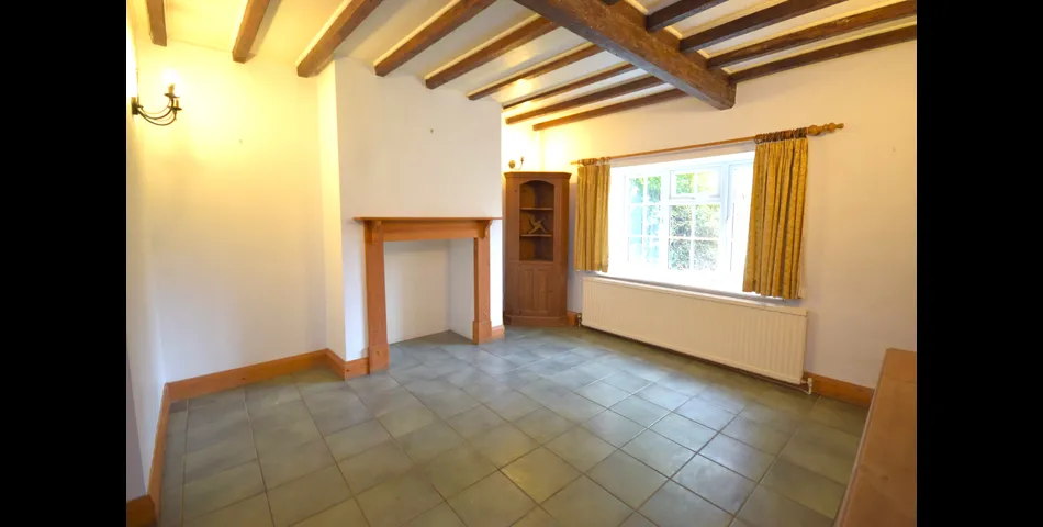 1 Hall Cottages, Pinfold Lane, Kirk Smeaton, WF8 3JT