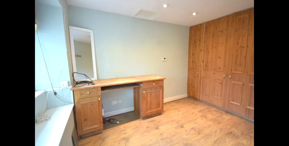1 Hall Cottages, Pinfold Lane, Kirk Smeaton, WF8 3JT