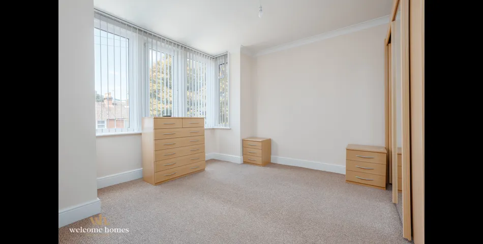 Flat 4 2 Annerley Road