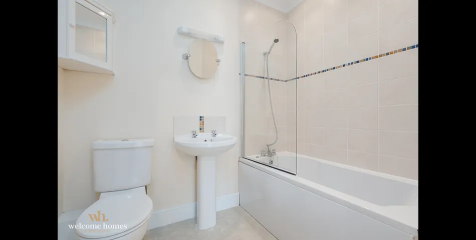 Flat 4 2 Annerley Road