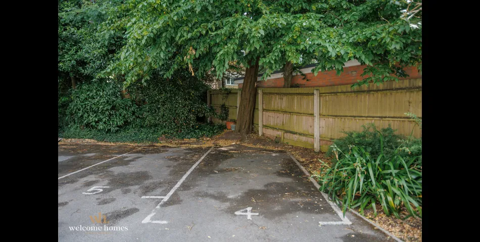 Flat 4 2 Annerley Road