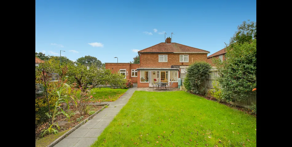 Semi Detached - Corner Plot
