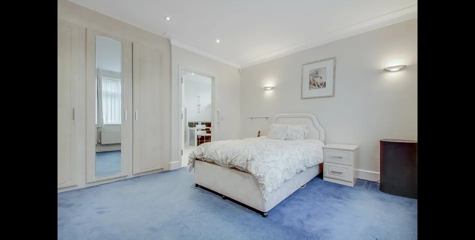 Semi Detached - Corner Plot