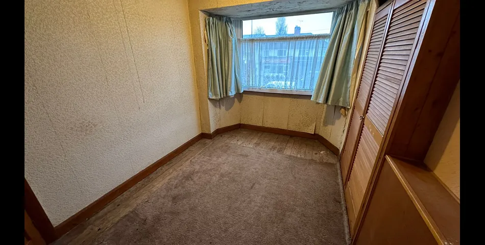 31 Holbrook Lane, Coventry, CV6 4AD