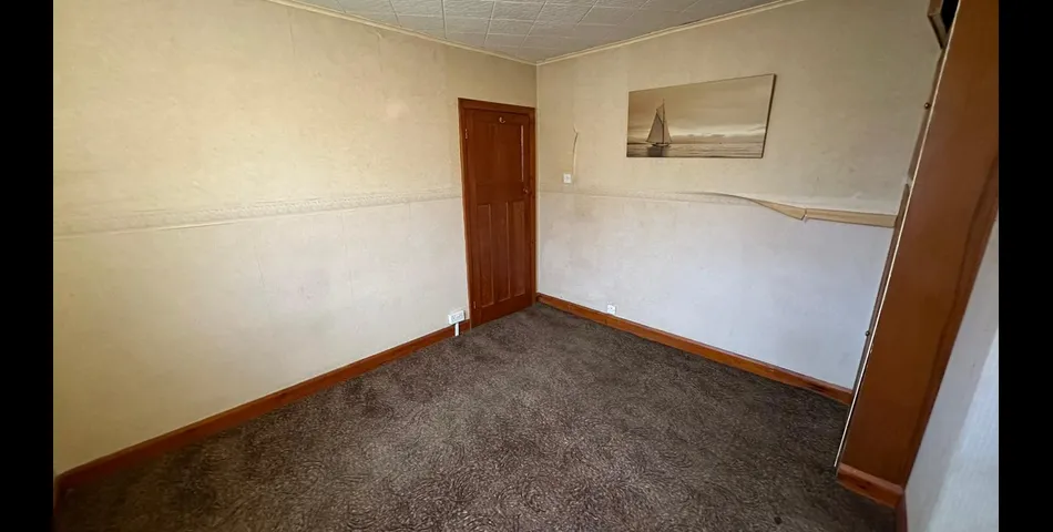31 Holbrook Lane, Coventry, CV6 4AD