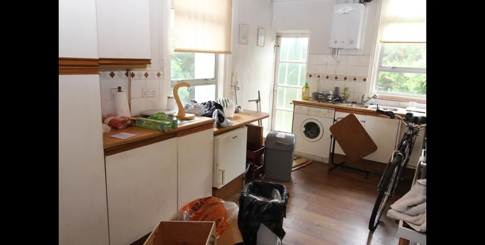 POTENTIAL POTENTIAL POTENTIAL!  An opportunity to put your own stamp on a family home with no onward chain and ideally located 'Between the Commons'.  AUCTION 5th September.