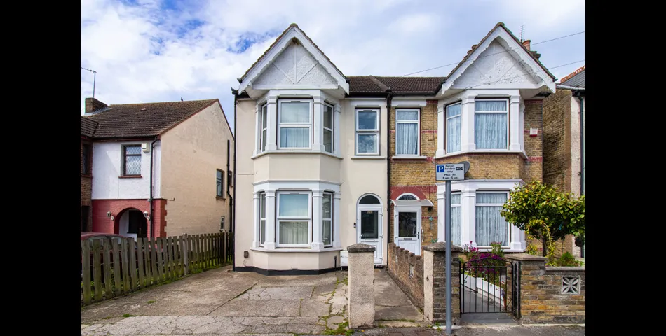 Large 3/4 Bedroom Investment Property