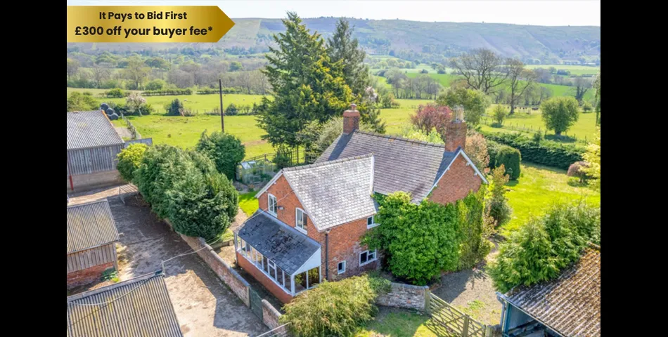 Four bedroom farmhouse in need of modernisation