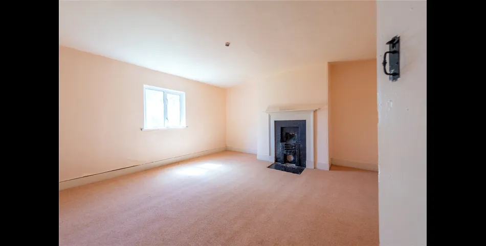 Four bedroom farmhouse in need of modernisation