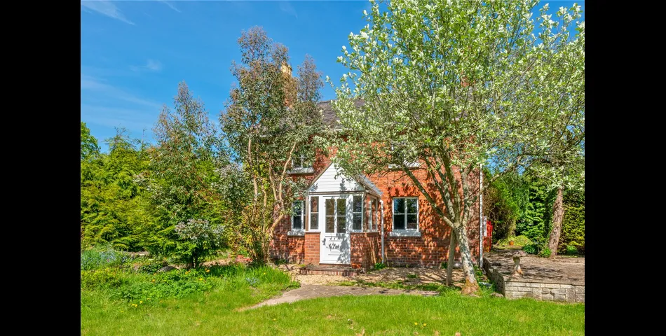 Four bedroom farmhouse in need of modernisation
