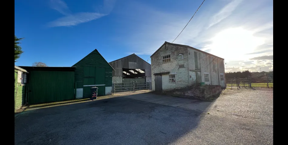 Benbow Farm, Brington Road, Long Buckby, Northamptonshire, NN6 7RW